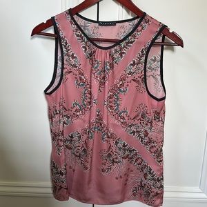 Sisley top